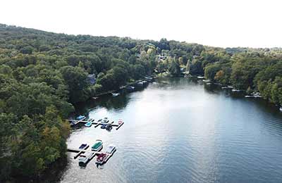 Hollywyle on candlewood lake